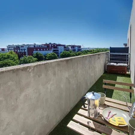 La Palm ~ Climatisation ~ Balcon ~ Parking Apartment Nimes