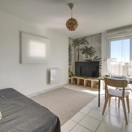 La Palm ~ Climatisation ~ Balcon ~ Parking * Nimes