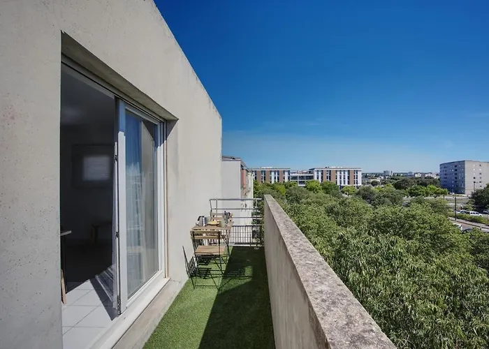 La Palm Yourhosthelper * Nîmes